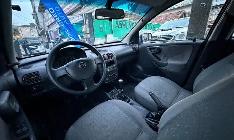 Chevrolet Corsa Sed....