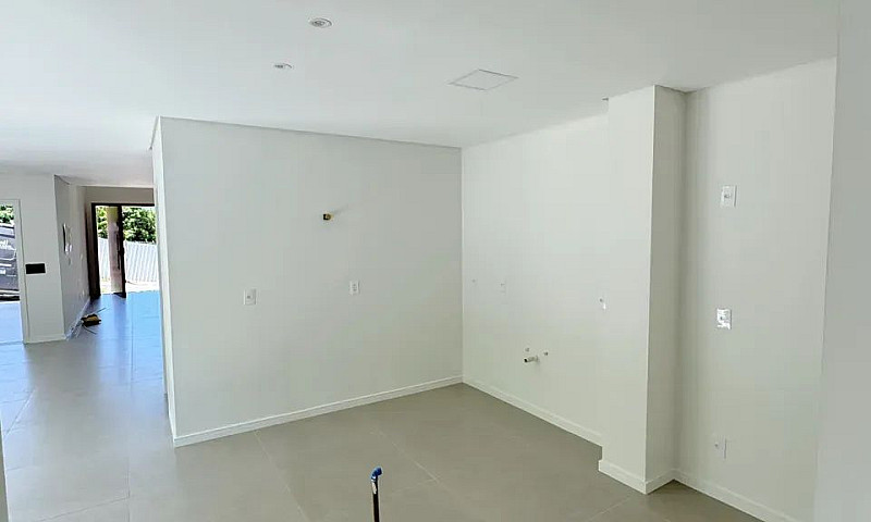 Casa De Condomínio P...