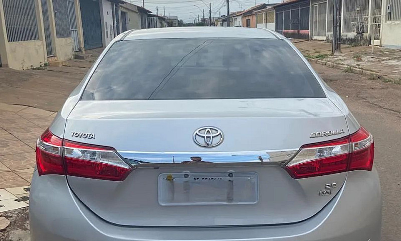 Toyota Corolla Xei 2...