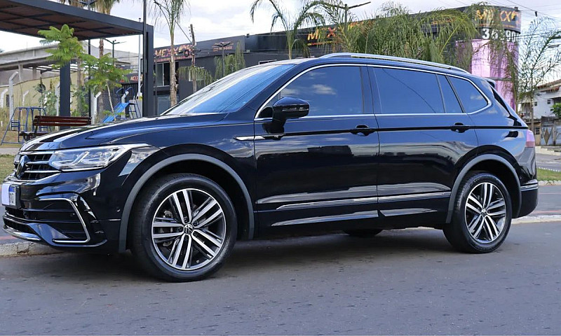 Volkswagen Tiguan Al...