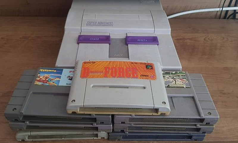 Super Nintendo Com D...