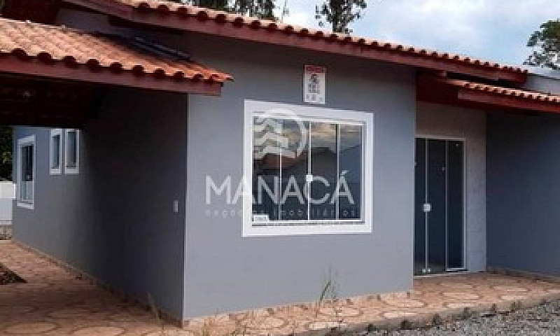 Casa Com 2 Quartos À...