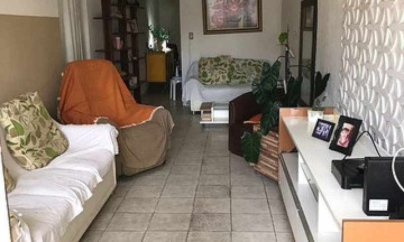Casa A Venda...