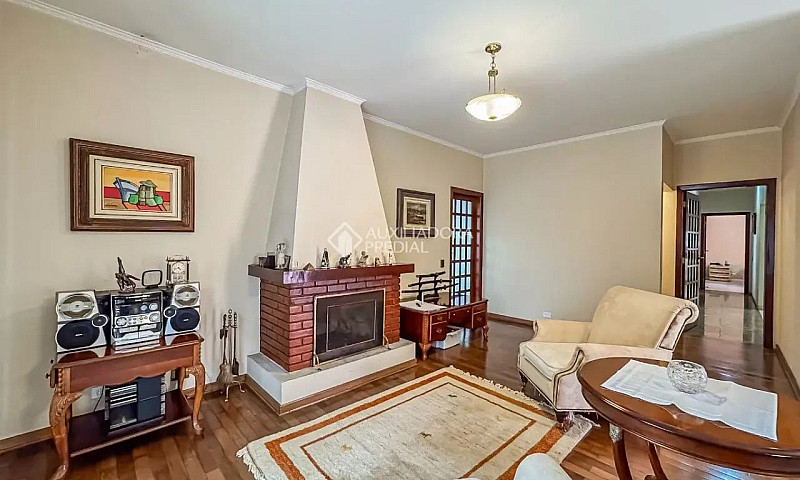 Casa À Venda Com 231...