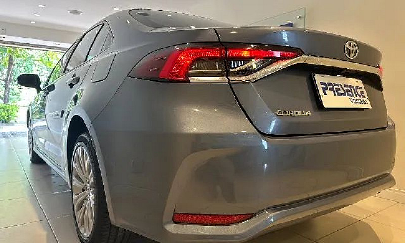Toyota Corolla Xei 2...