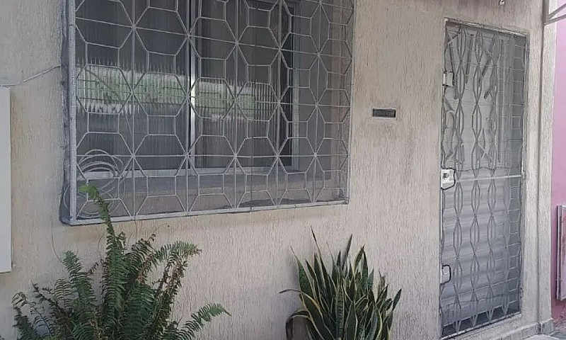 Casa No Centro Próx ...