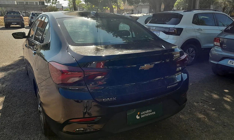 Chevrolet Onix Plus ...