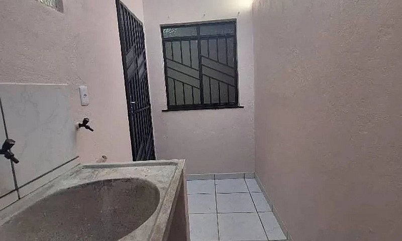 Aluga-Se Casa No Con...