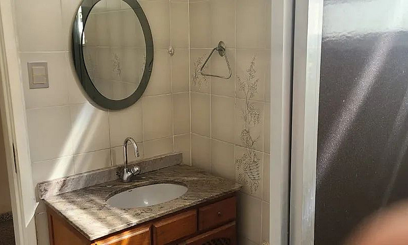 Casa De Vila Em Vila...