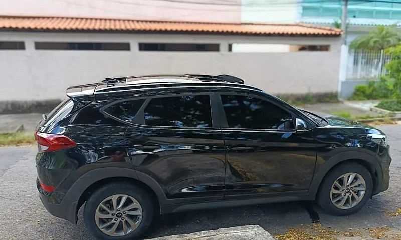 Hyundai Tucson Gls 1...