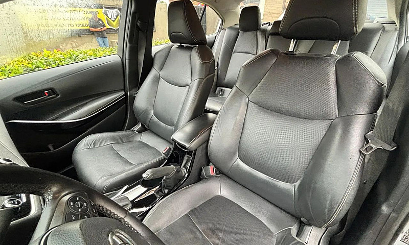 Toyota Corolla Altis...