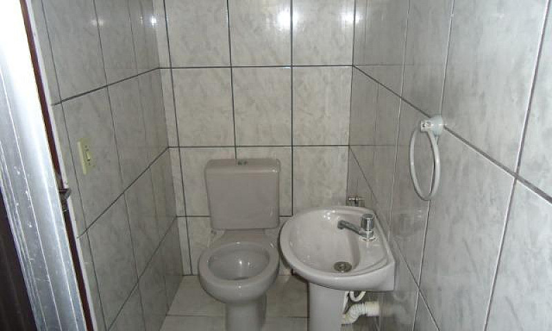 Sobrado De Um Quarto...