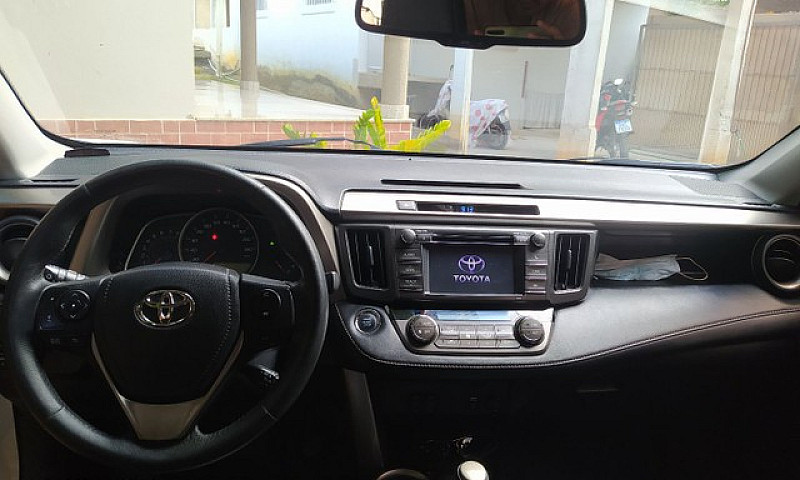 Toyota Rav4...