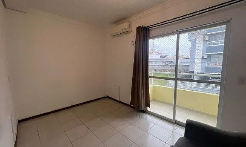 Vende Se Apartamento...