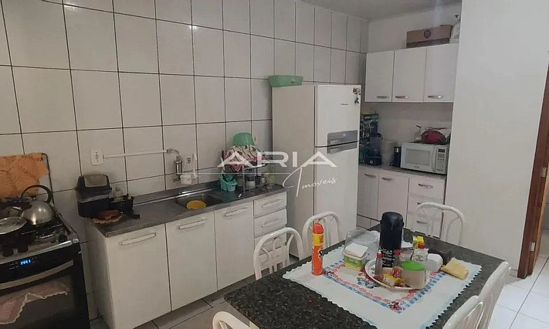 Casa Com 2 Quartos C...