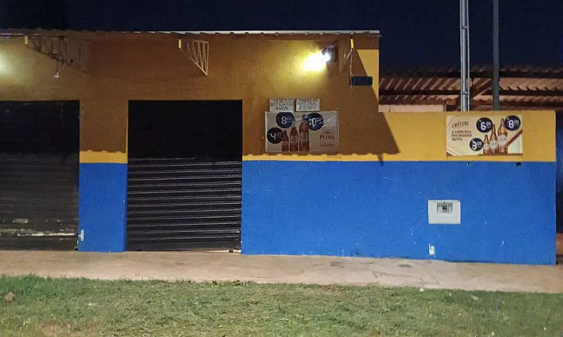 Aluga-Se Salão Com A...