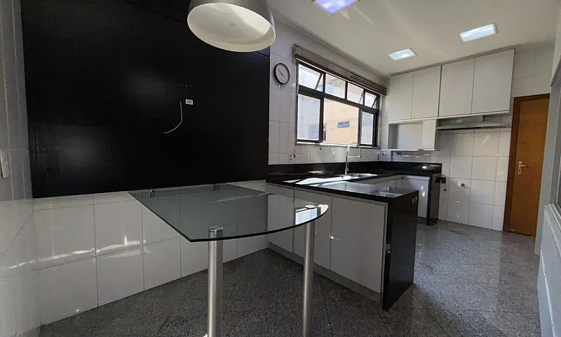 Apartamento 4 Suítes...
