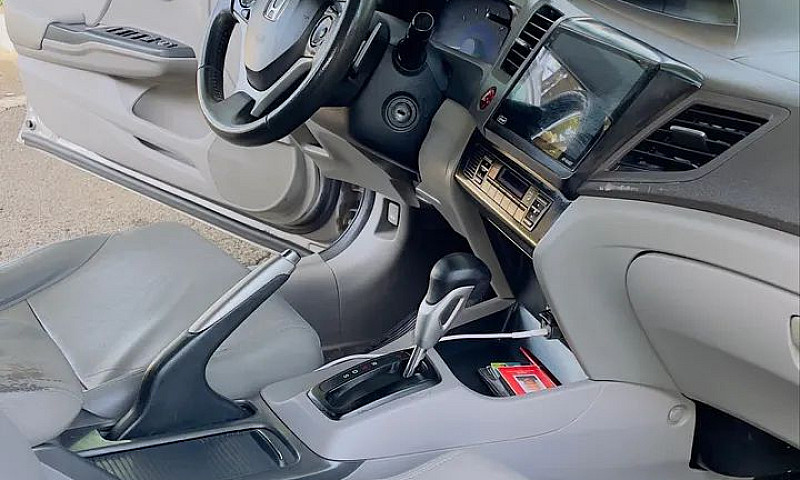 Honda Civic Sedan Lx...