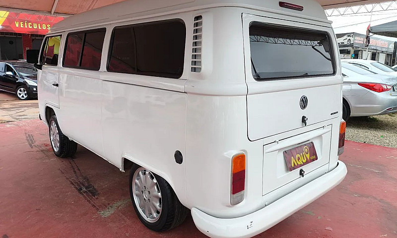 Volkswagen Kombi Sta...