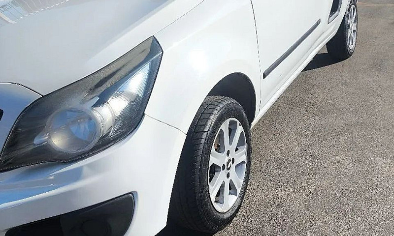 Chevrolet Montana Ls...