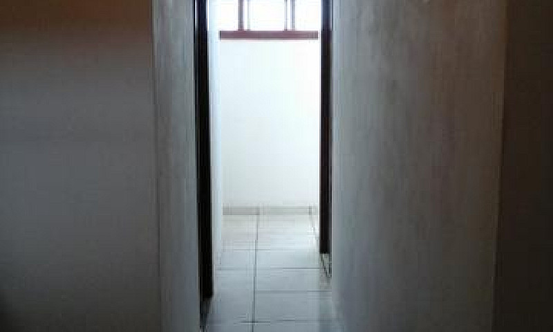 Sobrado De Um Quarto...