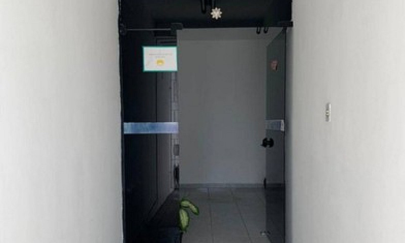 Casa Com 5 Dormitóri...