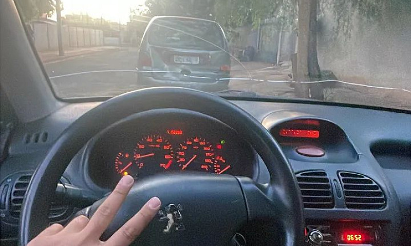 Peugeot 206 Sensatio...