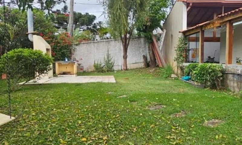 Casa Para Venda Em A...