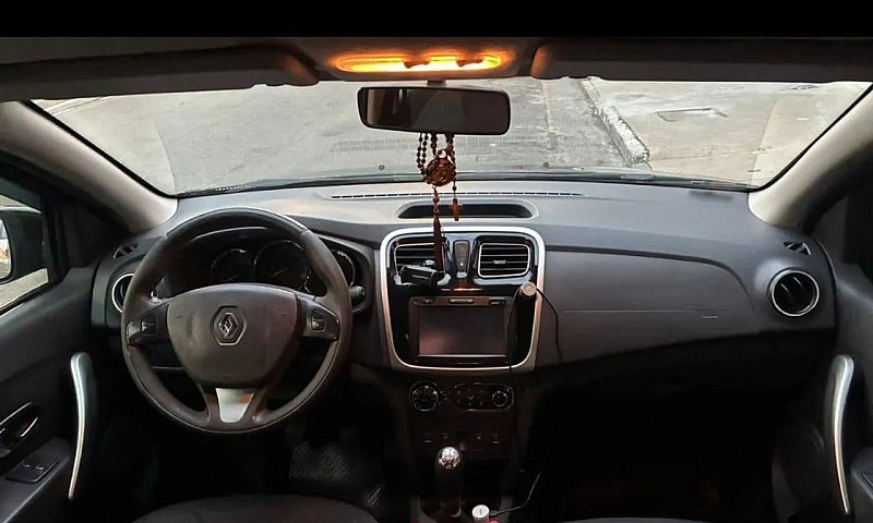 Renault Sandero Dyna...