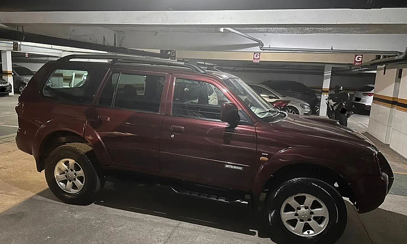Mitsubishi Pajero Sp...