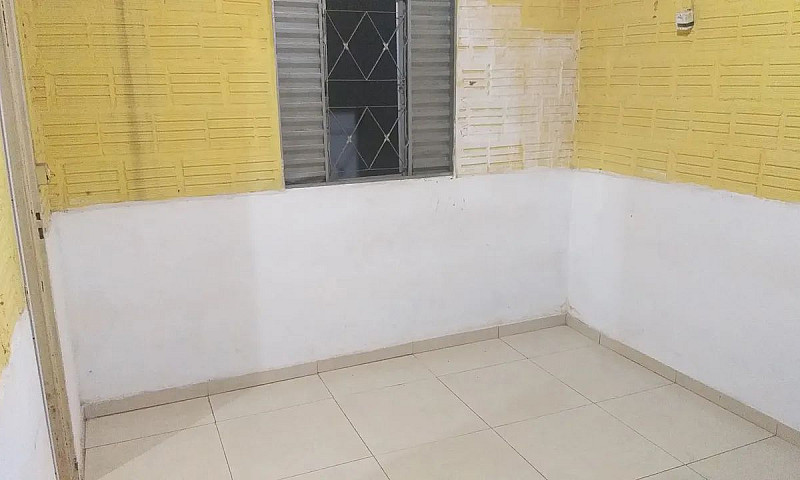 Alugo Kitnet...