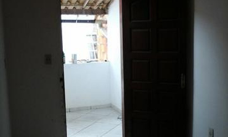 Sobrado De Um Quarto...