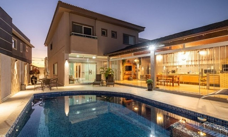 Casa Com 5 Dormitóri...