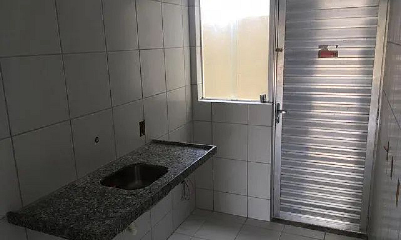 Alugo Casa Com Suíte...