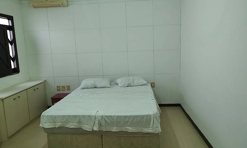 Casa No  Condomínio ...