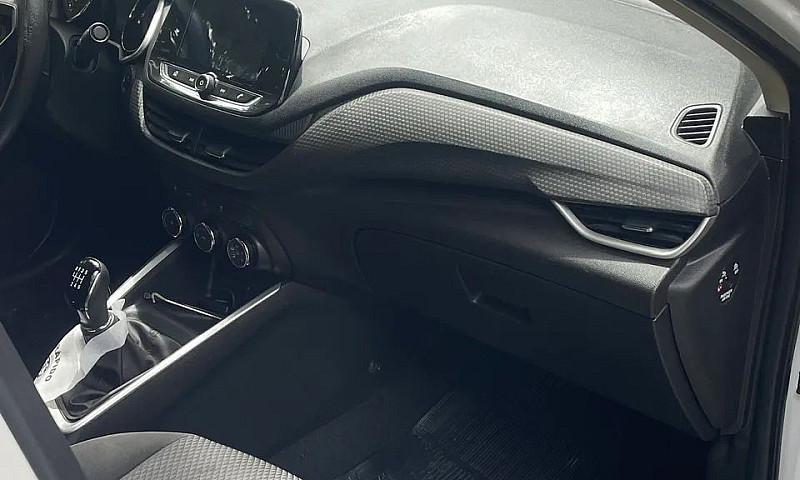 Chevrolet Onix Plus ...