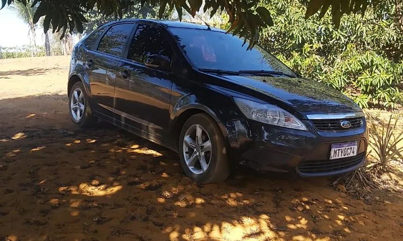 Ford Focus 1.6 S/Se/...