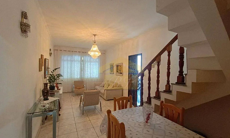 Casa Com 3 Dormitóri...