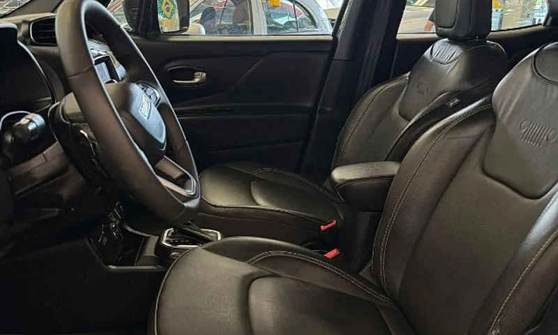 Jeep Renegade S T270...