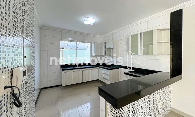 Casa 4 Quartos No Co...