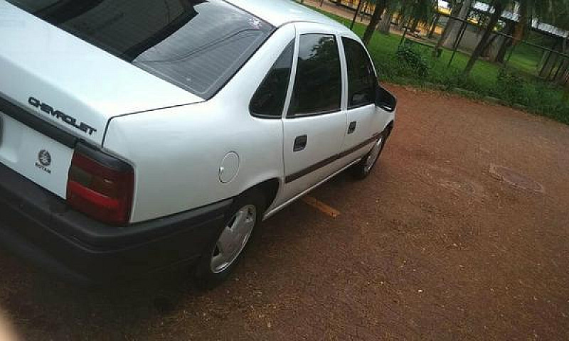 Vendo Vectra 1995...