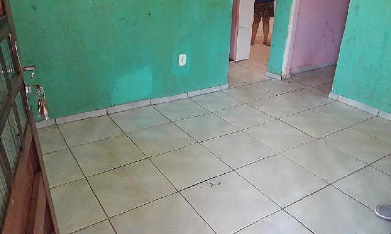 Alugo Casa...