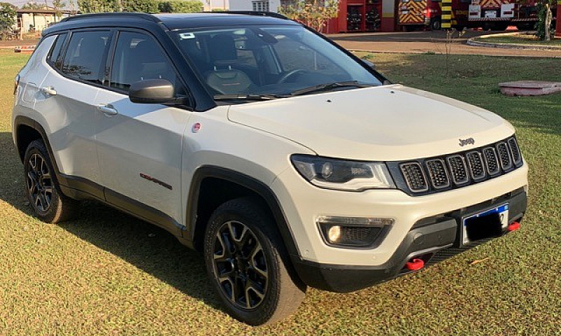 Jeep Compass Trailha...