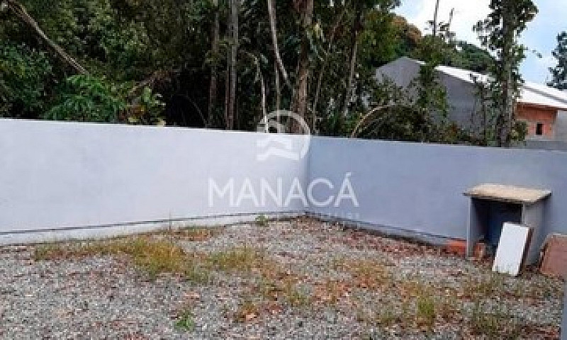Casa Com 2 Quartos À...