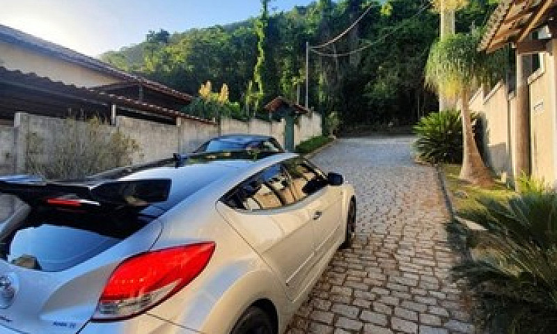 Hyundai Veloster (Le...