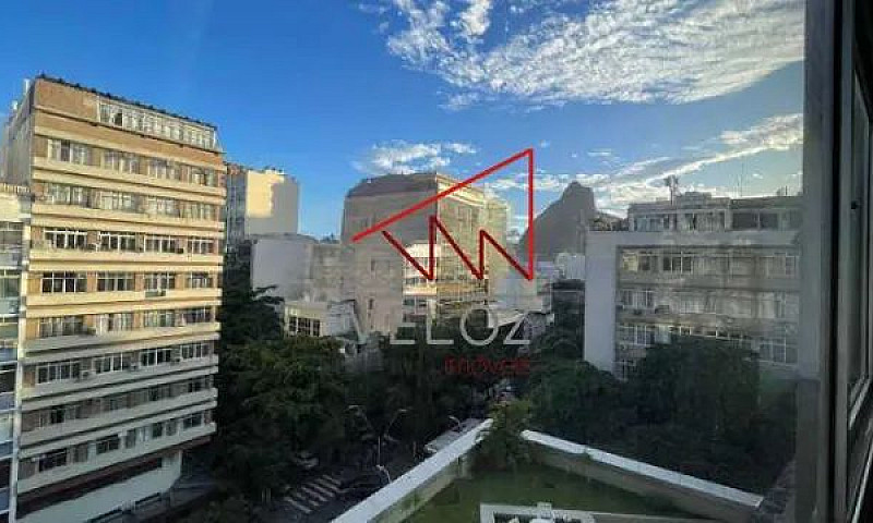 Apartamento-À Venda-...