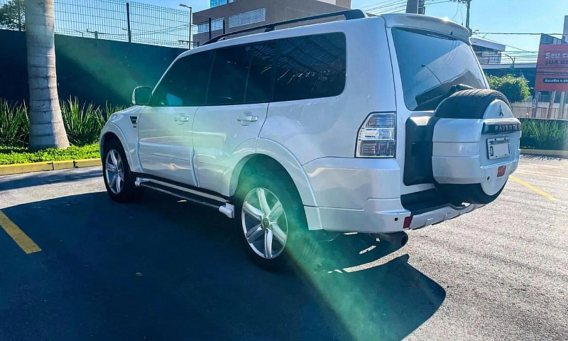 Mitsubishi Pajero Hp...