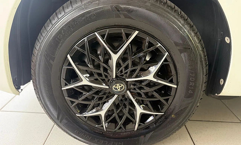 Toyota Etios Xs Seda...