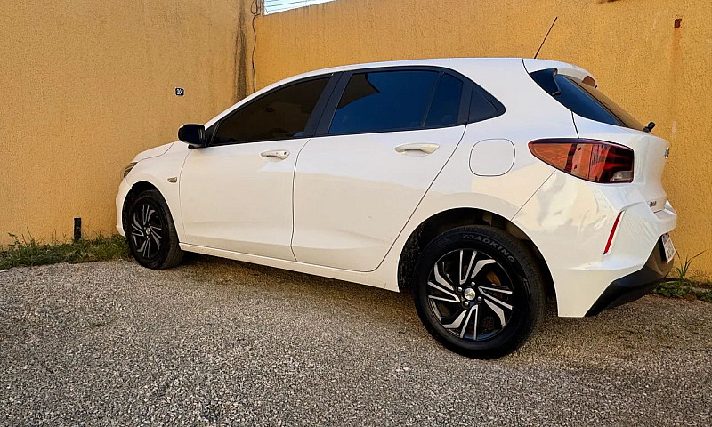 Chevrolet Onix Hatch...