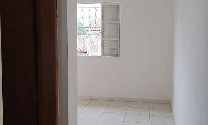 Casa Com 2 Dormitóri...